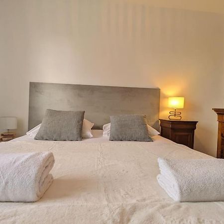 Le 828 : Appartement En Plein Centre De วานส์ ภายนอก รูปภาพ