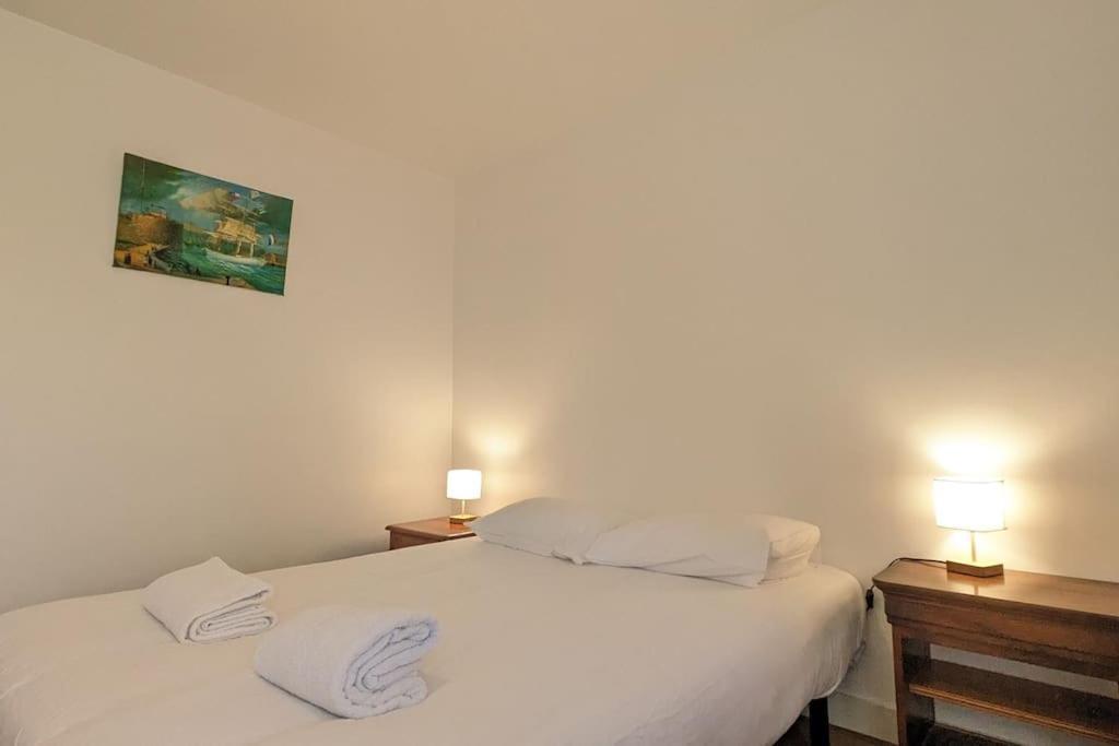 Le 828 : Appartement En Plein Centre De วานส์ ภายนอก รูปภาพ