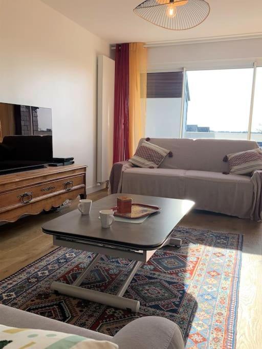 Le 828 : Appartement En Plein Centre De วานส์ ภายนอก รูปภาพ