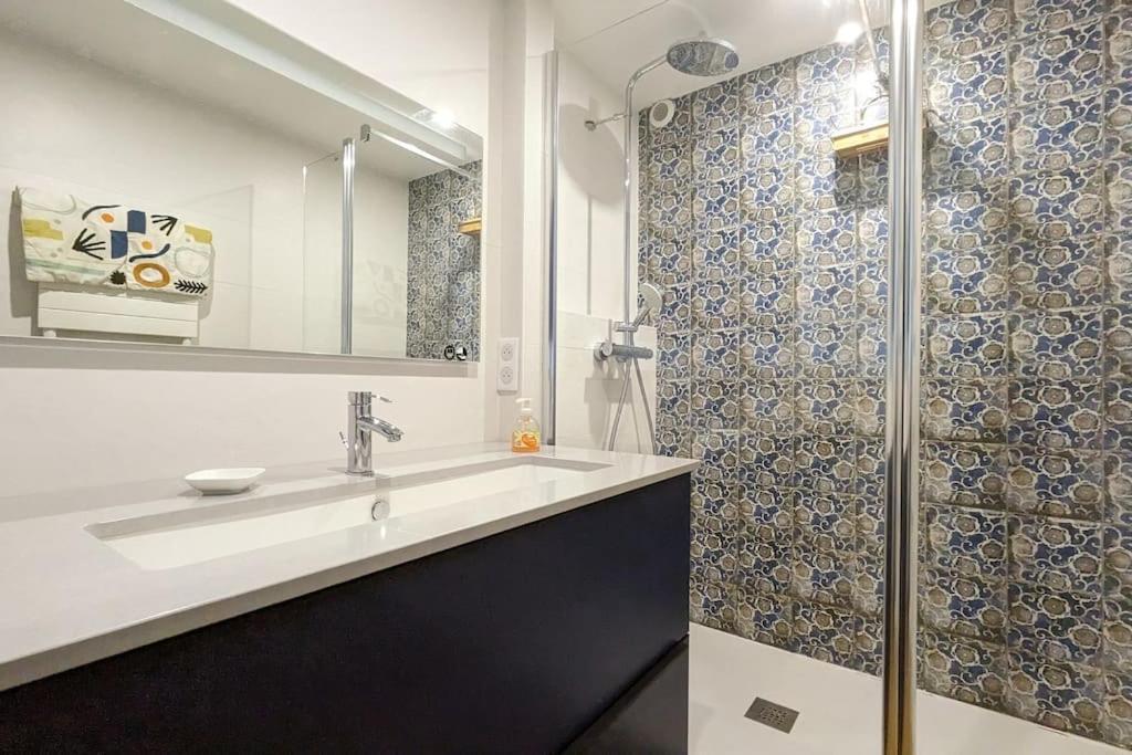 Le 828 : Appartement En Plein Centre De วานส์ ภายนอก รูปภาพ